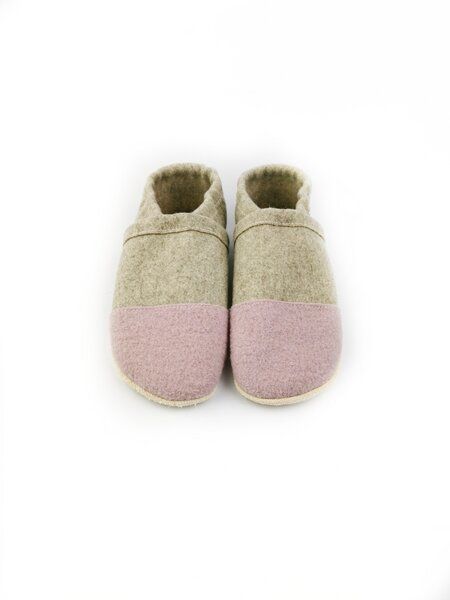 Süßstoff Hausschuhe aus Wollfilz mit pflanzlich gegerbter Ledersohle für Erwachsene von Süßstoff