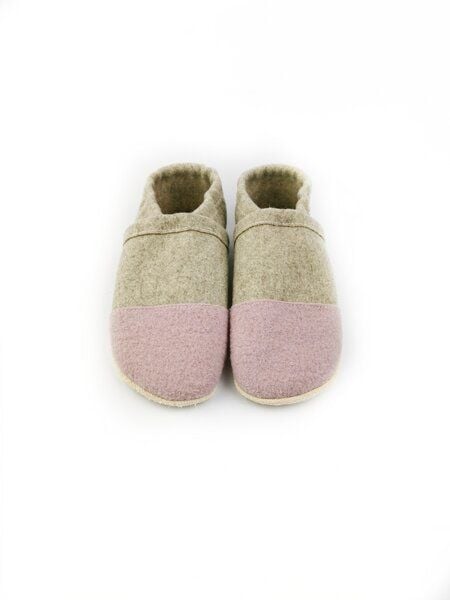 Süßstoff Hausschuhe aus Wollfilz mit pflanzlich gegerbter Ledersohle für Erwachsene von Süßstoff