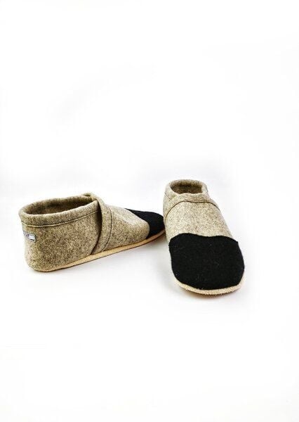 Süßstoff Hausschuhe aus Wollfilz mit pflanzlich gegerbter Ledersohle für Erwachsene von Süßstoff