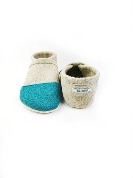 Süßstoff Hausschuhe aus Wollfilz mit pflanzlich gegerbter Ledersohle für Erwachsene von Süßstoff