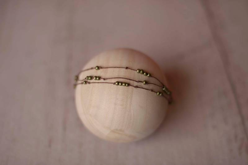 Rustikale Neugeborenen Raffhalter Perlen/Stirnband Foto Prop Requisiten Stirnbänder Zierliche Halo von SugarBabyPhotoProps