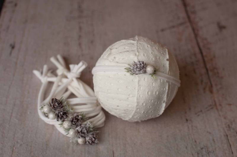 Winter Schnee Geküsst Weihnachten Festliche Urlaub Neugeborenen Jersey Stretch Raffhalter Stirnband Foto Prop von SugarBabyPhotoProps