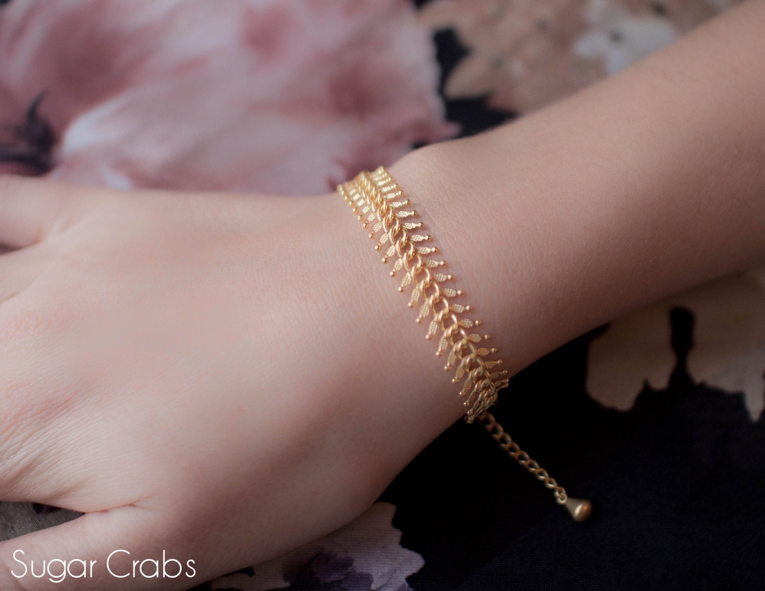 Armband Kette Jahrgang Golden Ende 24 K Gold. Schmuck Handarbeit Gemacht in Paris, Frankreich. Zarte Schlangekette. Retro-stil. Hochzeit Armband Kette Jahrgang Golden Ende 24 K Gold. Schmuck Handarbeit Gemacht in Paris, Frankreich. Zarte Schlangekette. Retro-stil. Hochzeit von SugarCrabs