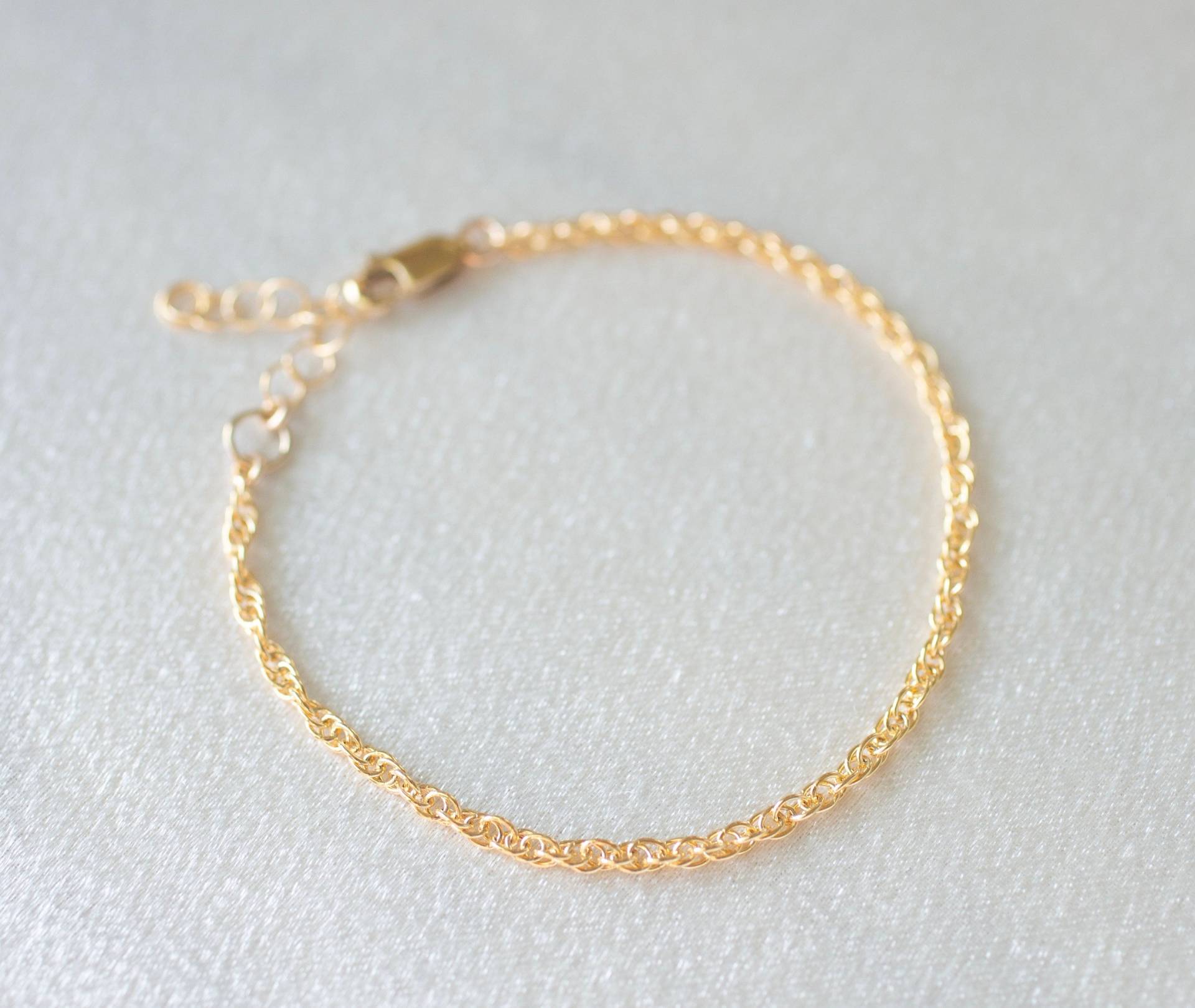 Gold Filled Armband, Kettenarmband, Fußkettchen, Muttertagsgeschenk, Armbänder Für Frauen, Zierliche Armbänder von SugarFairyJewelry