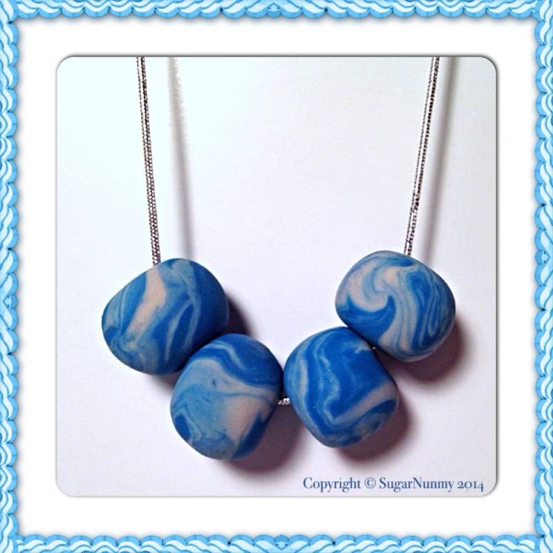 Blaue Perlenkette, Meereswellen Perlen, Tonperlen, Polymer Clay, Strand Schmuck, Silber Kette, Chunky Bead Halskette, Statement Cute von SugarNummy