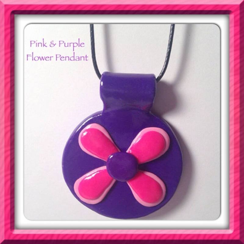 Blume Anhänger, Ton Schmuck, Polymer Clay Charme, Lila Halskette, Und Rosa, Statement Hot Pink, Kawaii von SugarNummy