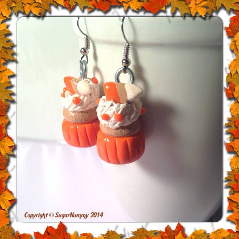 Candy Corn Ohrringe, Polymer Clay, Kawaii Clay Charms, Schmuck, Silber Winzigen Ton, Food, Cupcake Cupcakes von SugarNummy