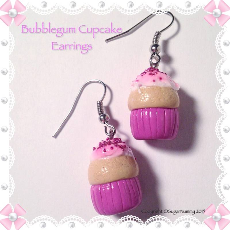 Cupcake Ohrringe, Miniatur Cupcakes, Kleine Lebensmittel Aus Ton, Schmuck, Bäckerei Anhänger Polymer Clay, Ohrringe Rosa, Zuckerguss, Kawaii von SugarNummy