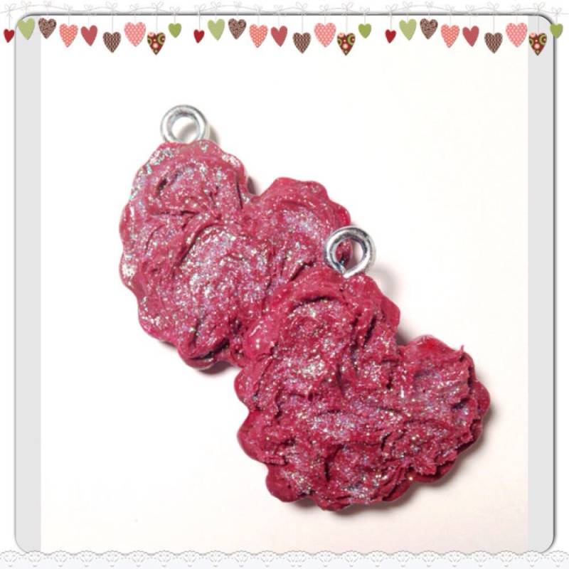 Herz Charms, Schokoladen Herzen, Cookie Anhänger, Polymer Clay, Kawaii Ton Kirschherz, Herzförmige, Gefrostete Kekse, Kleine Lebensmittel von SugarNummy