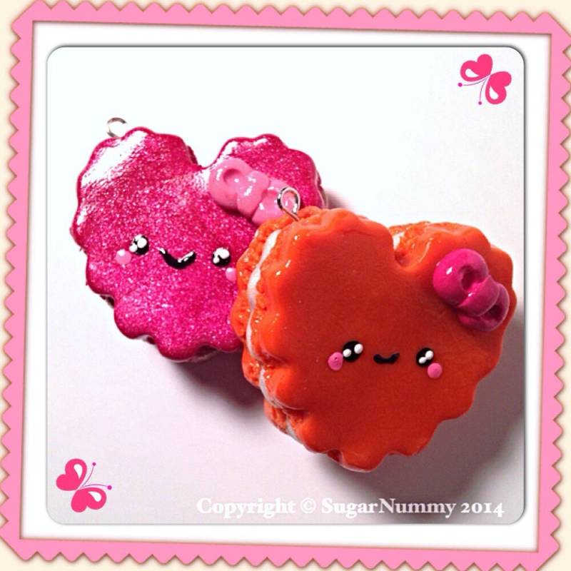 Keks-Anhänger, Herz-Plätzchen, Polymer Clay, Kawaii Clay Charms, Macaron, Sandwich Kekse, Herzen, Glitzer Charm, Silber Schmuck von SugarNummy