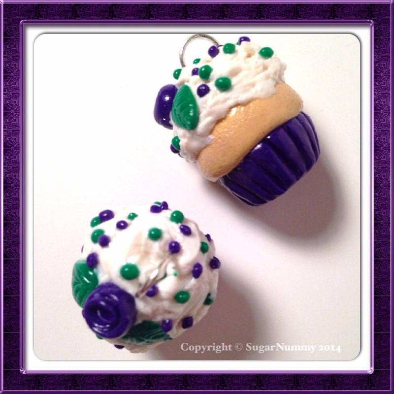 Polymer Clay Lila Rose Vanille Frosted Cupcake Anhänger Set - Kawaii Zuckerguss Schmuck Rosen Süß von SugarNummy