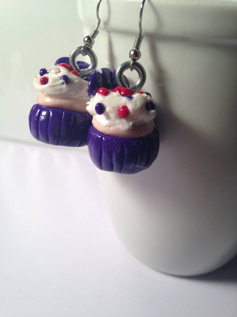Polymer Clay Lila & Vanille Cupcake Ohrringe - Streusel Schmuck Kawaii von SugarNummy