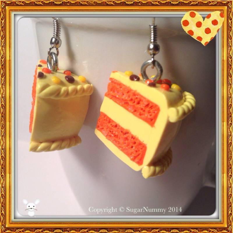 Zitronen Kuchen Ohrringe, Zitrone & Orange, Gelber Kuchen, Polymer-Ton, Kawaii Ton Anhänger, Tonkuchen, Kleine Bäckerei, Silberohrringe von SugarNummy