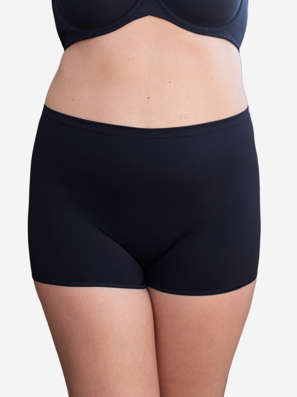 Große Größen High-Waist-Shorts BASIC, Damen, schwarz, Größe: 46/48, Baumwolle/Synthetische Fasern/Elasthan, Happy Size DE Women Große Größen High-Waist-Shorts BASIC, Damen, schwarz, Größe: 46/48, Baumwolle/Synthetische Fasern/Elasthan, Happy Size DE Women von SugarShape