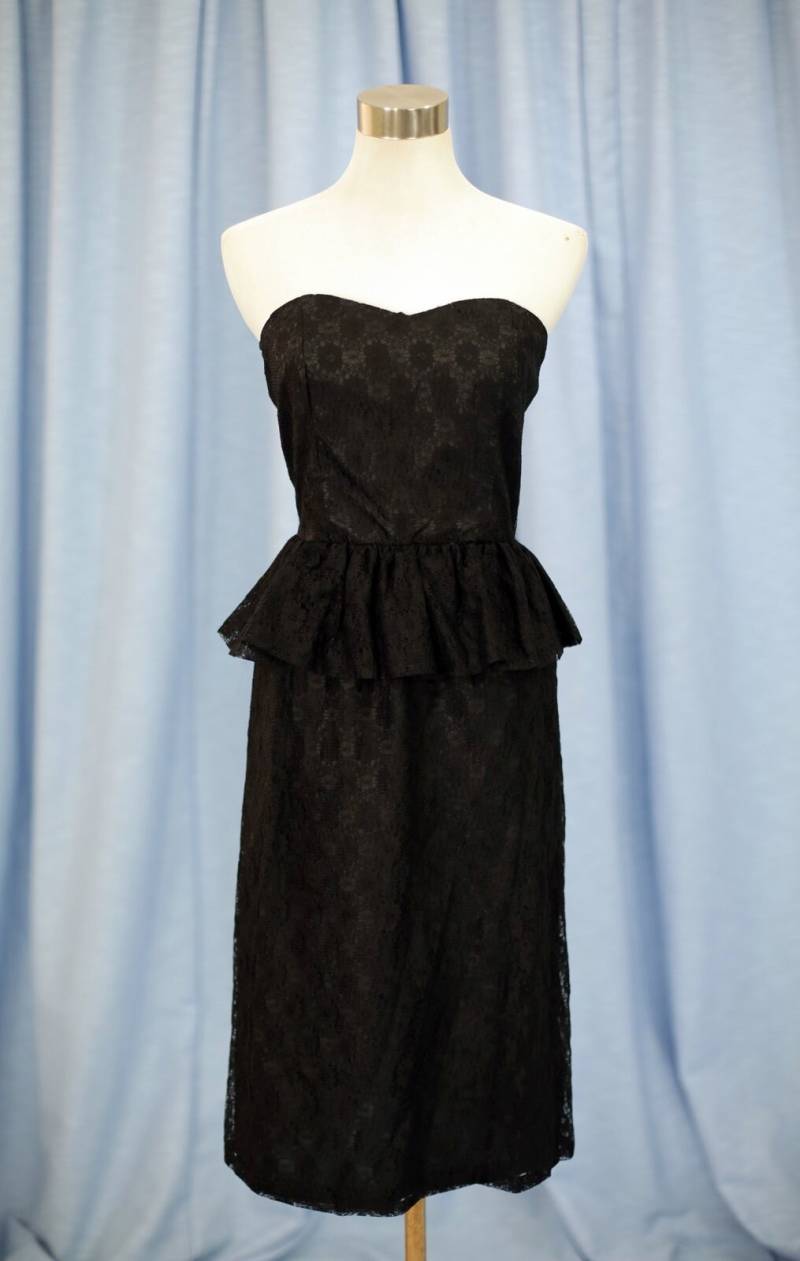 Vintage 60Er Jahre Schwarzes Spitzen Mini Kleid Mit Rüschenrock von Sugarcanethelabel