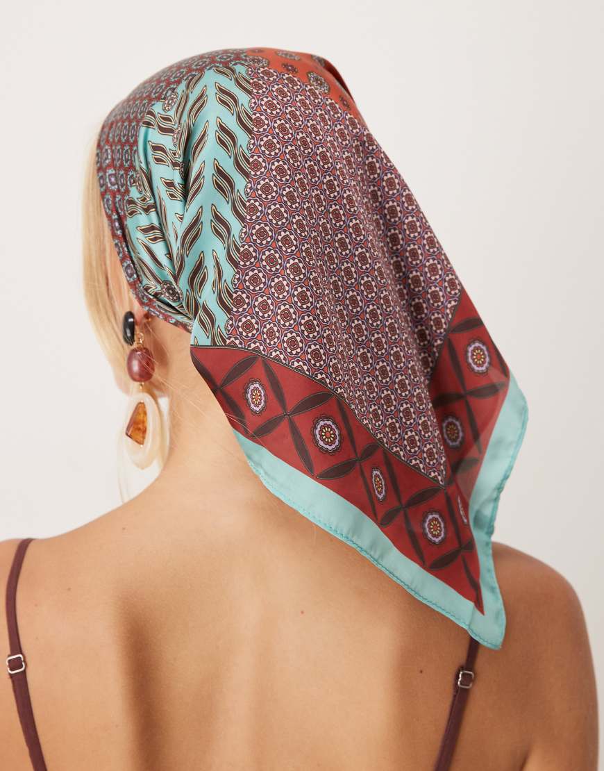 Sui Ava - Angela - Bunter Schal mit Print von Sui Ava