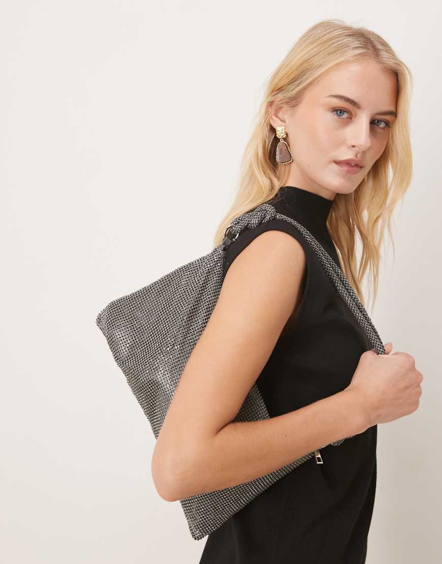 Sui Ava - Crystal Vibes Fall - Schultertasche in Silber mit Knotendetail von Sui Ava