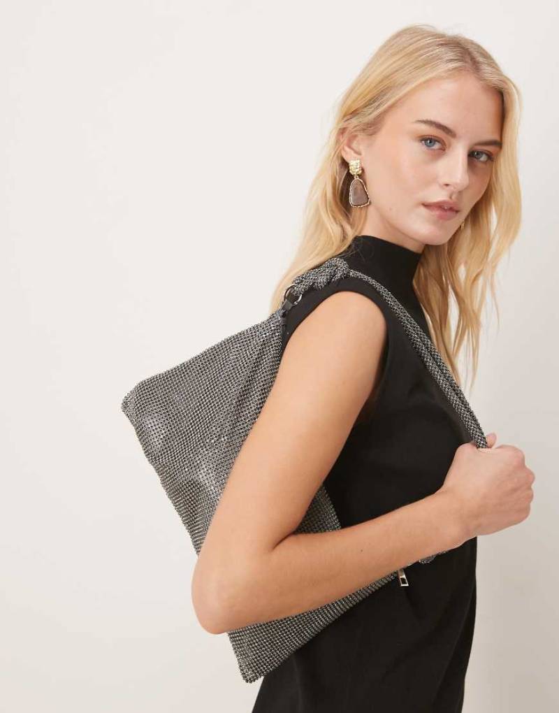 Sui Ava - Crystal Vibes Fall - Schultertasche in Silber mit Knotendetail von Sui Ava