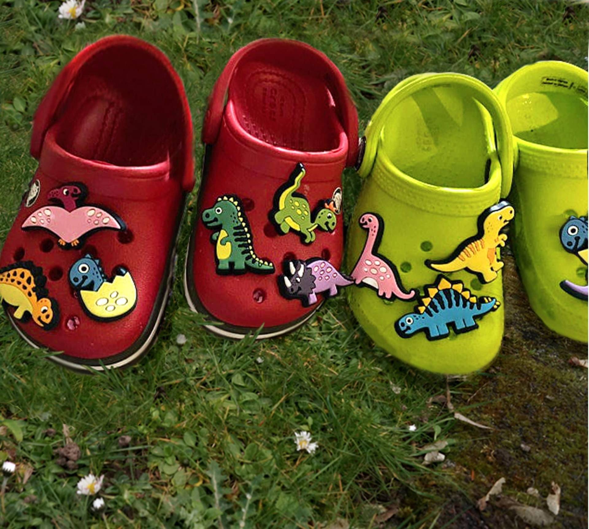Dino Schuhe Anstecker Kinder Pins Schuh Charms Schmuck, Geschenk Zu Ostern, Adventskalender, Nikolaus, Weihnachten von Sukawati