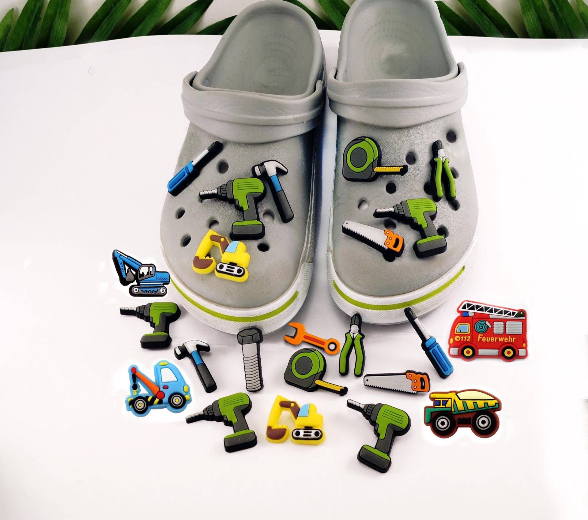 Werkzeug Bohrmaschine Bagger Schuhe Anstecker Für Kinderschuhe, Hammer Charm, Geschenk Zu Ostern Adventskalender Nikolaus Weihnachten von Sukawati