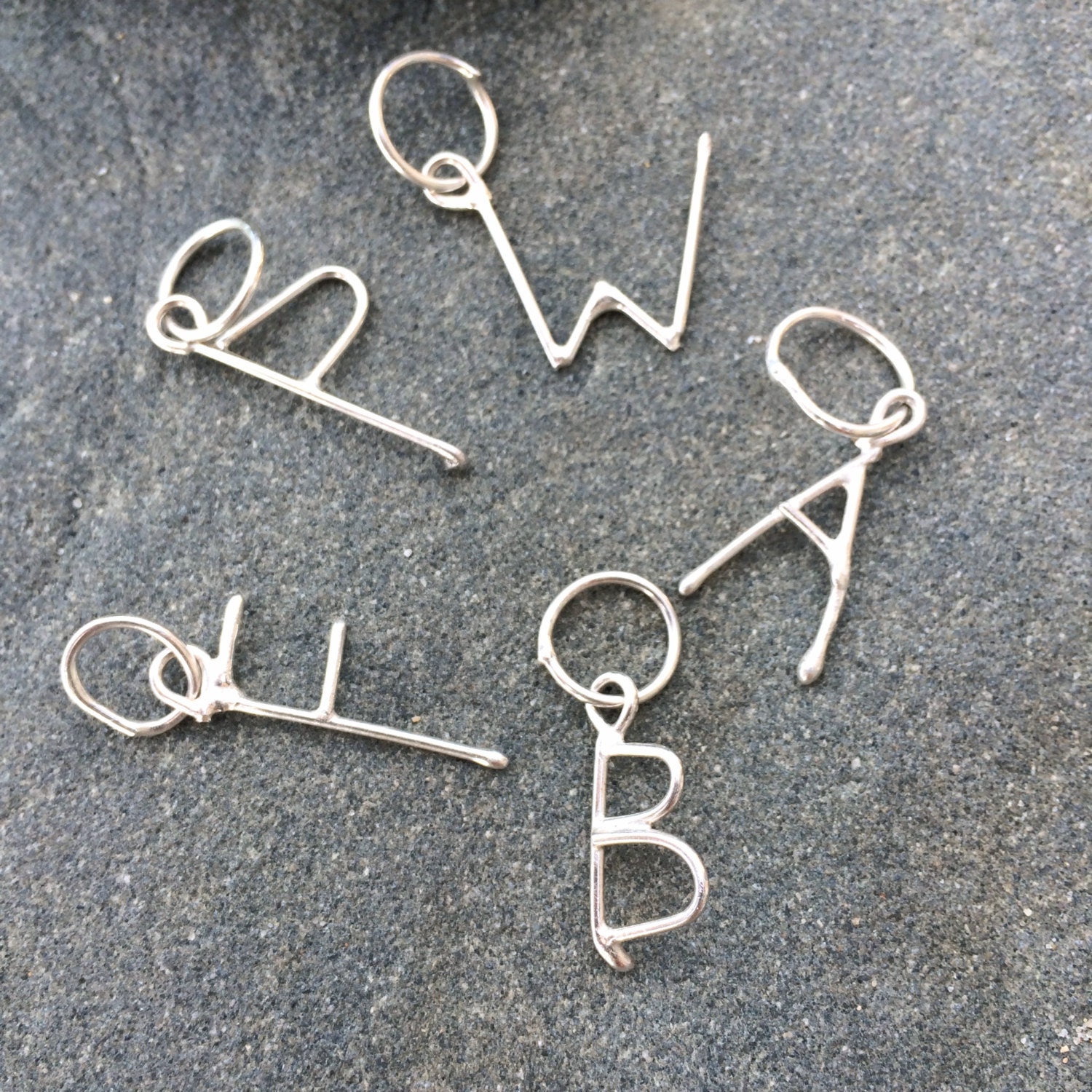 Massives Silber Alphabet Initialen/Charms Massives Silber Alphabet Initialen/Charms von SulisSilver