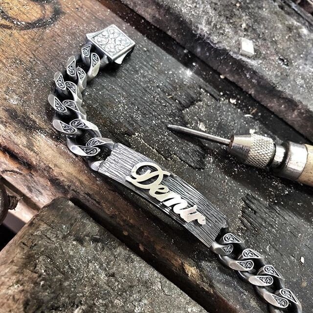 Personalisierter Silberkettenarmband, Handgraviertes Valentinstagsgeschenk, Schwerer Handgefertigter Einzigartiger Schmuck Für Ihn von SultansArt