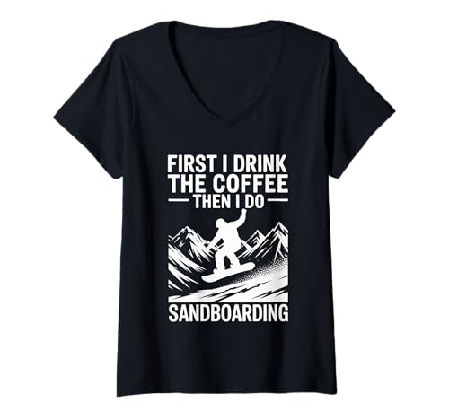 Damen Zuerst trinke ich Kaffee, dann Mache ich Sommer-Sandboarding T-Shirt mit V-Ausschnitt Damen Zuerst trinke ich Kaffee, dann Mache ich Sommer-Sandboarding T-Shirt mit V-Ausschnitt von Summer Sandboarding Desert Board Sports