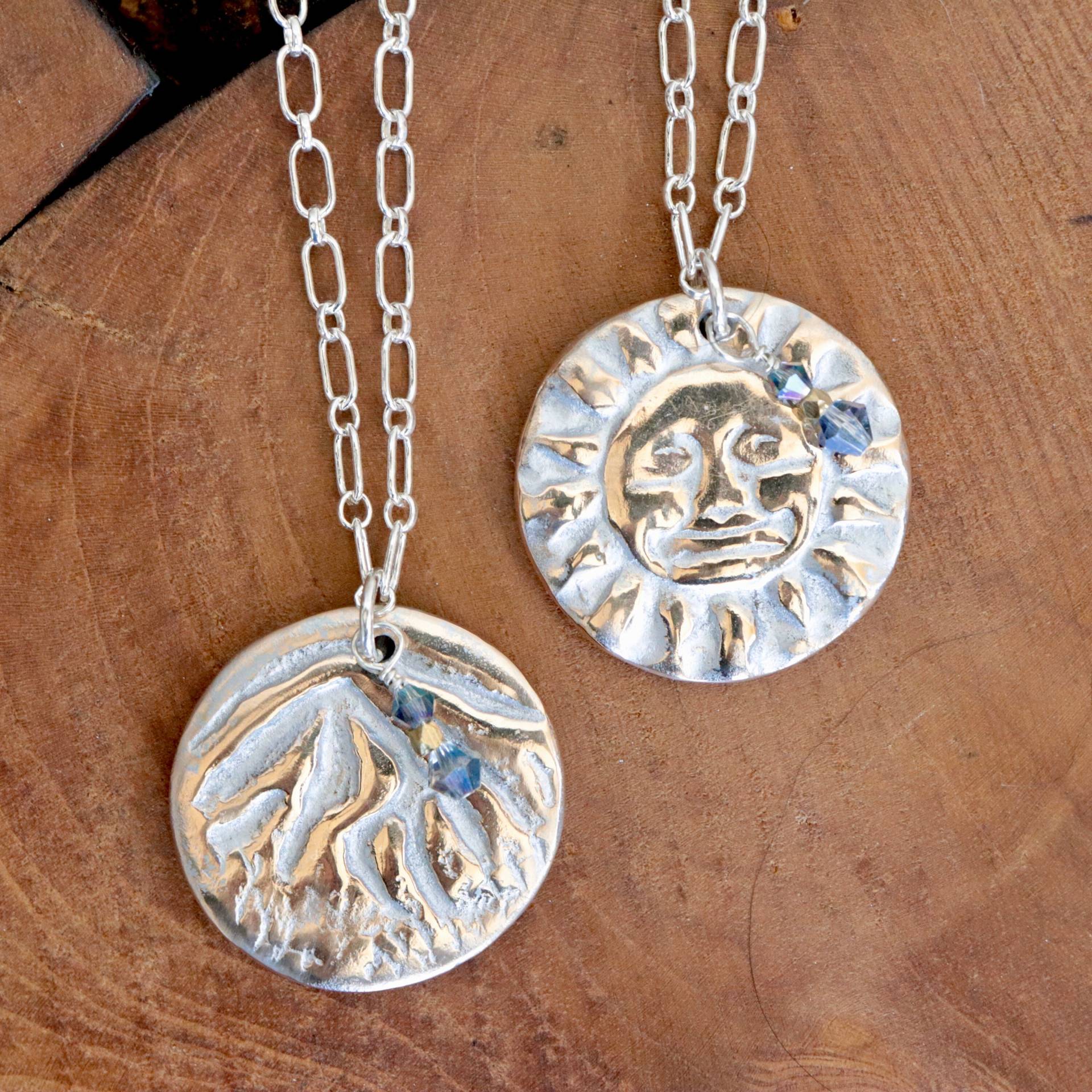 Berg & Sonne Zweiseitig Bronze/sterling Anhänger/Halskette Berg & Sonne Zweiseitig Bronze/sterling Anhänger/Halskette von SummitJewelryDesigns