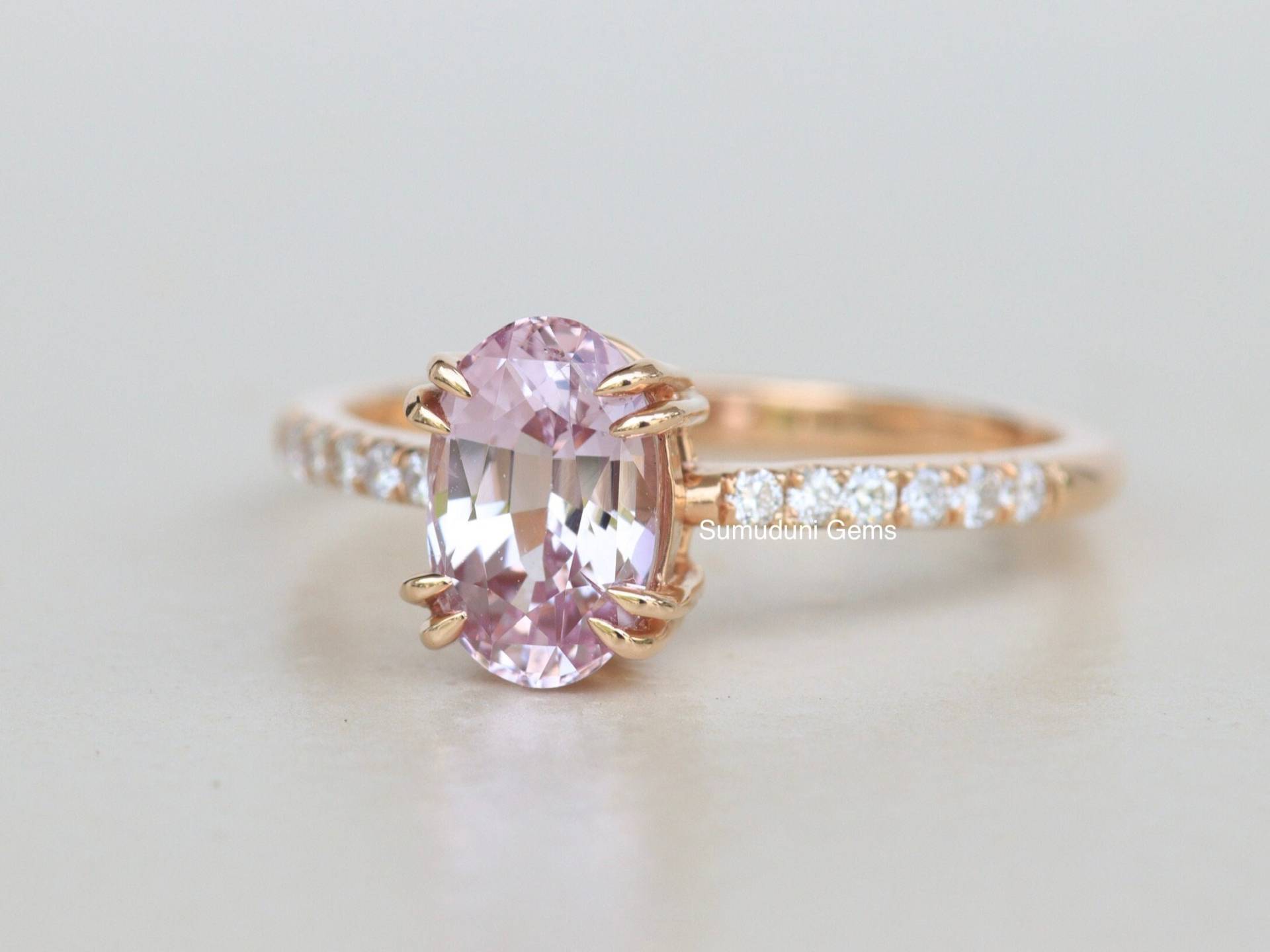 Natürlicher Pfirsich-Saphir-Verlobungsring Für Frauen, 1.54 Ct Pfirsich-Rosa-Saphir-Ring 14K Roségold, Blush Saphir-Ring Geschenk Sie von SumuduniGems