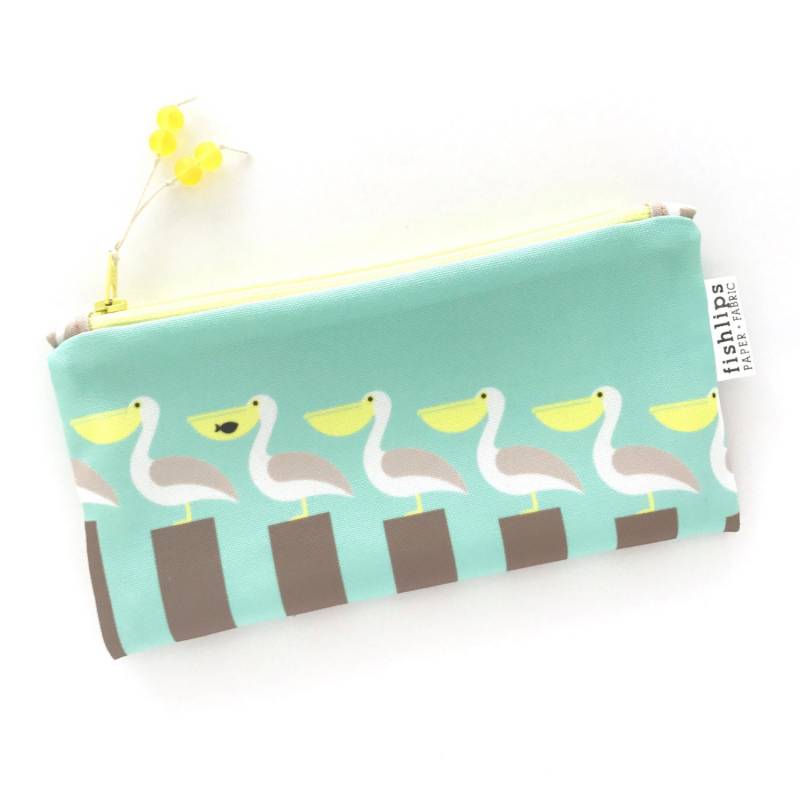 Pelican Pier-Gruppe-Recycling Reißverschluss-Etui, Entwerfer Zubehör Case + Glasperlen, Handgemachte Geschenk Für Sie, Küsten Leben von SunAndSongFL