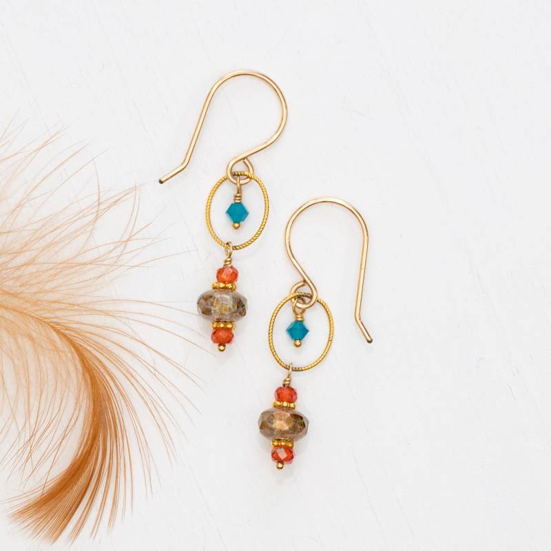 Winzige Gold Ohrringe/Zarte Perlen Bunte Creolen Funkelnde Einzigartige Geschenke Für Sie von BakkerJewelryStudio