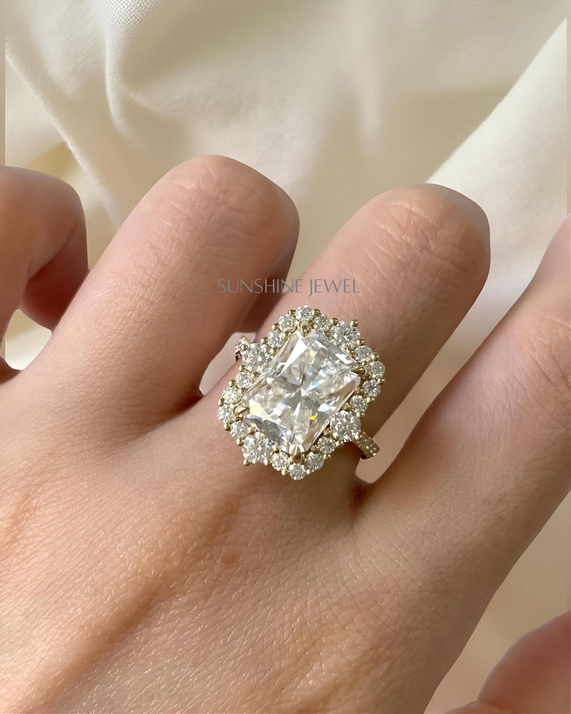 Radiant Cut Moissanit Ring 12 X 10 Mm 6.25Ct Verlobungsring.engagement Ring.giftforher, Valentinstag Geschenk, Geburtstag Geschenk, Jubiläum Radiant Cut Moissanit Ring 12 X 10 Mm 6.25Ct Verlobungsring.engagement Ring.giftforher, Valentinstag Geschenk, Geburtstag Geschenk, Jubiläum von SunShineJewelsin