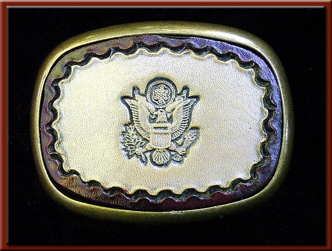 United States Army Emblem Design, Handgearbeitete, Handgefertigte Ledergürtelschnalle Passt Bis Zu 1 3/4" Breitem Gürtel. 2 1/2" High X 3 1/4" Lang von SunWizardCreations