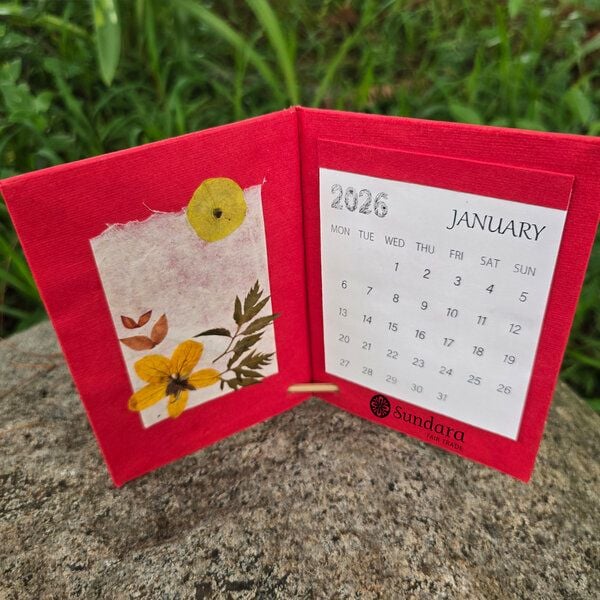 Sundara Nachhaltiger Jahres-Tischkalender 2026 BLOOMING NATURE Sundara Nachhaltiger Jahres-Tischkalender 2026 BLOOMING NATURE von Sundara