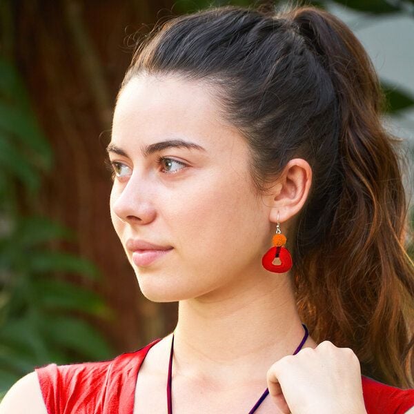 Sundara Ohrringe "Triangle" aus handgeschöpftem Recycling Baumwollpapier von Sundara