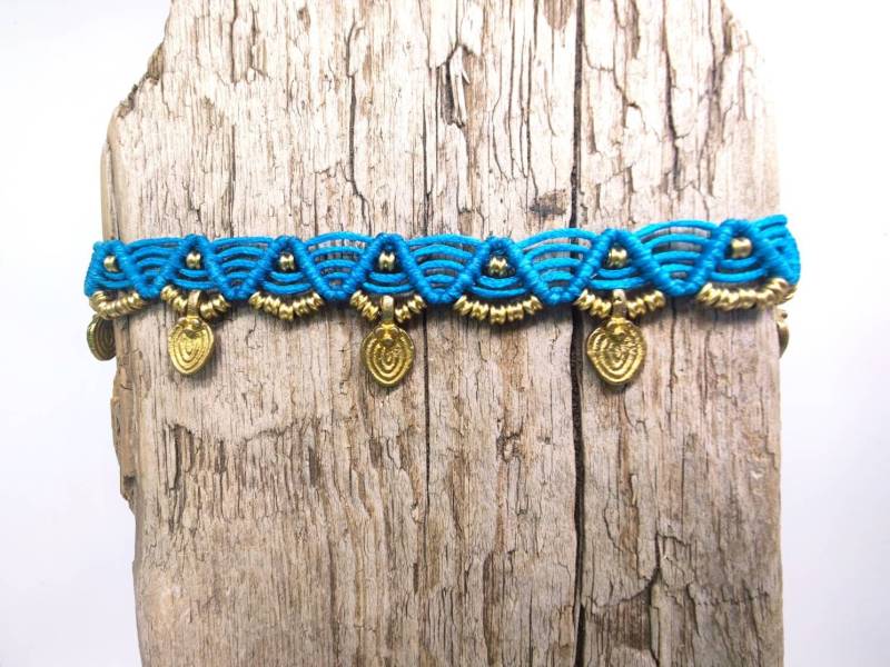 Boho Anklet With Gold Brass Charms - Blue Handmade Ankle Bracelet, Gift For Her von SundariiNature