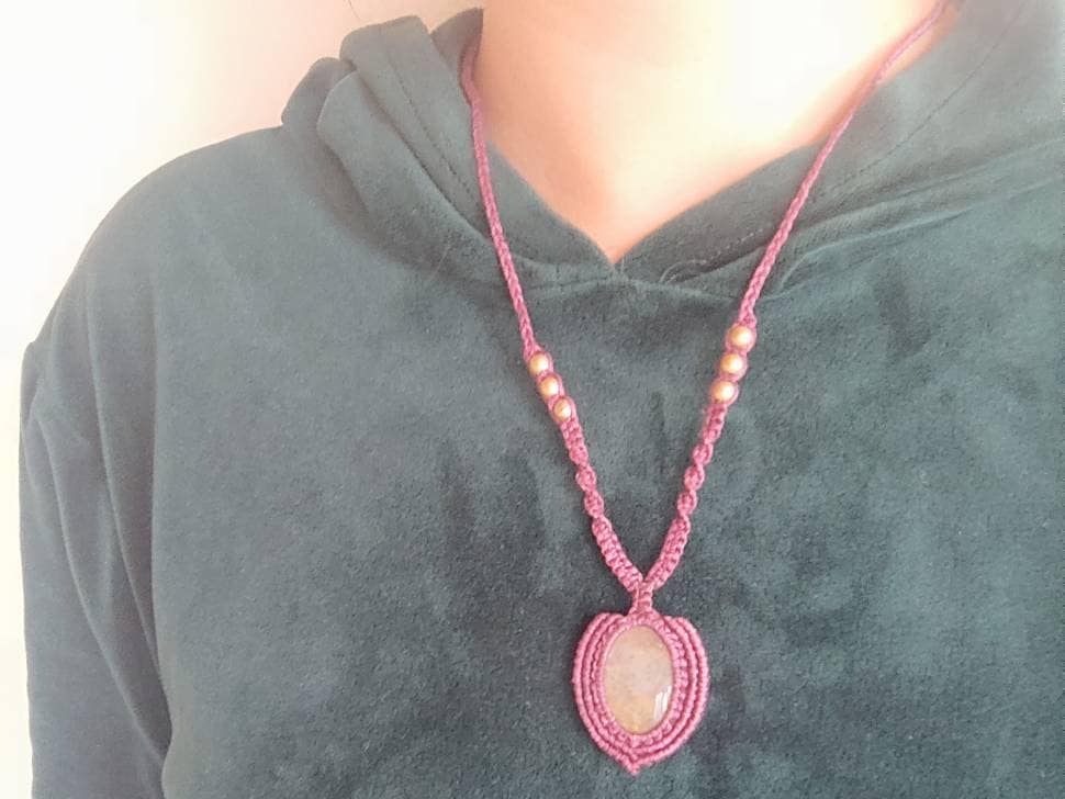 Boho Citrine Macrame Necklace - Handmade Gemstone Healing Crystal Pendant, Yellow Stone Jewelry Gift von SundariiNature