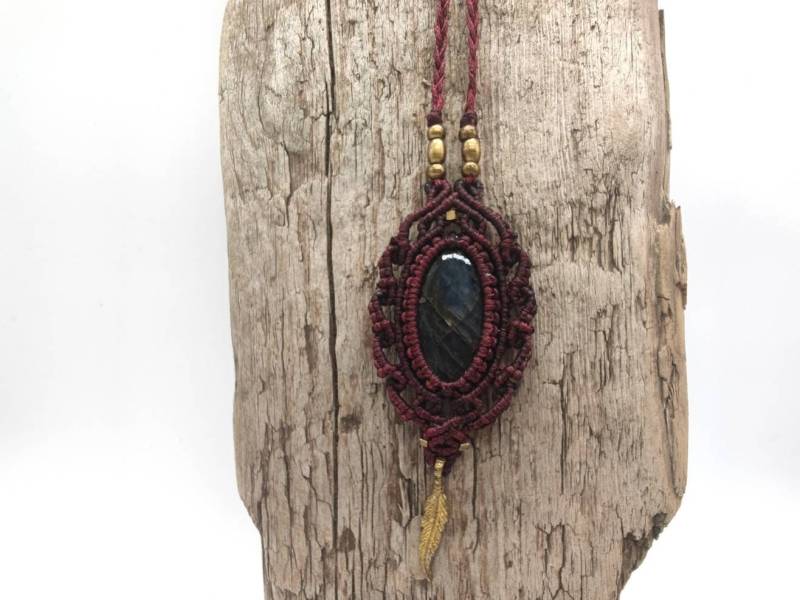 Halskette Mit Labradorit Stein, Mikro Makramee Kette Blauem Edelstein, Geschenk Für Sie, Boho Style Heilstein von SundariiNature