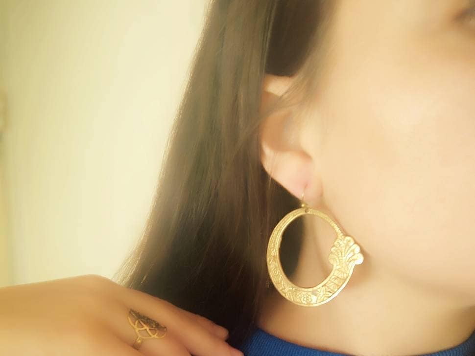 Large Brass Wave Earrings - Boho Statement Jewelry, Gold Everyday Accessory von SundariiNature