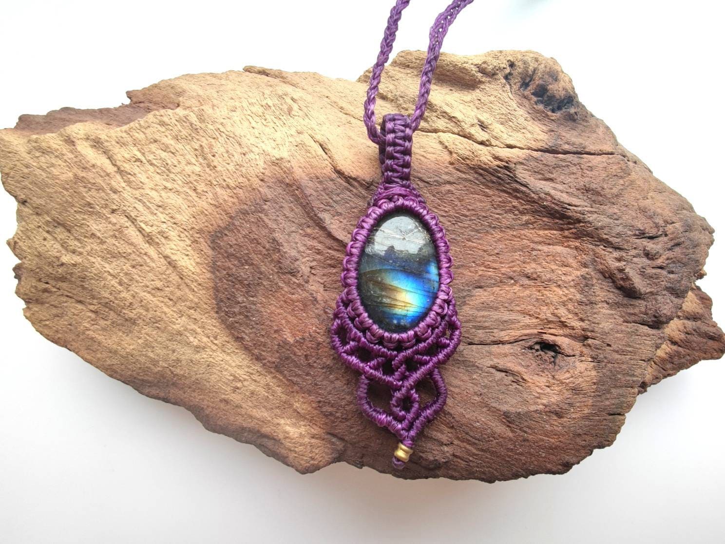 Mikro Makramee Kette Mit Blauem Labradorit Edelstein, Gift For Her, Boho Style Heilstein von SundariiNature