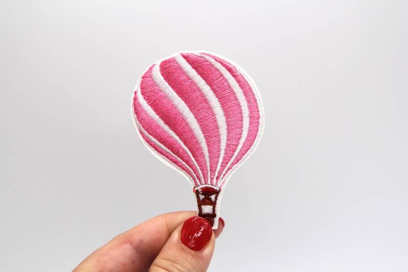 Rosa Heißluftballon Aufbügler Gestreift Bestickt Ballon Aufnäher Abzeichen Motiv Applikation Kleidung - 6 von SundayStudioUK