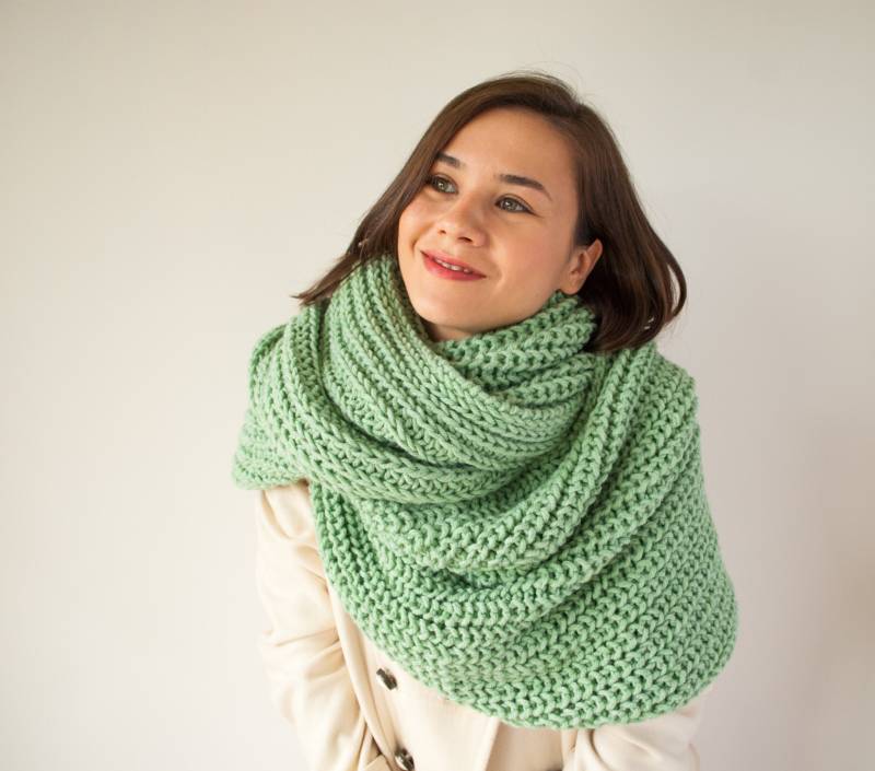 Grobstrick-Wollschal Riesen-Loop-Snood, Gemütlicher Winterschal von SundriesModern