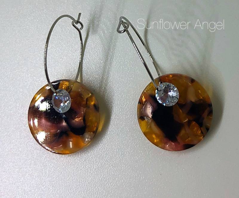 Acryl Ohrringe. Mit Einem Losen Kristall, Creole Für Gepiercte Ohren Acryl Ohrringe. Mit Einem Losen Kristall, Creole Für Gepiercte Ohren von SunflowerAngelUK