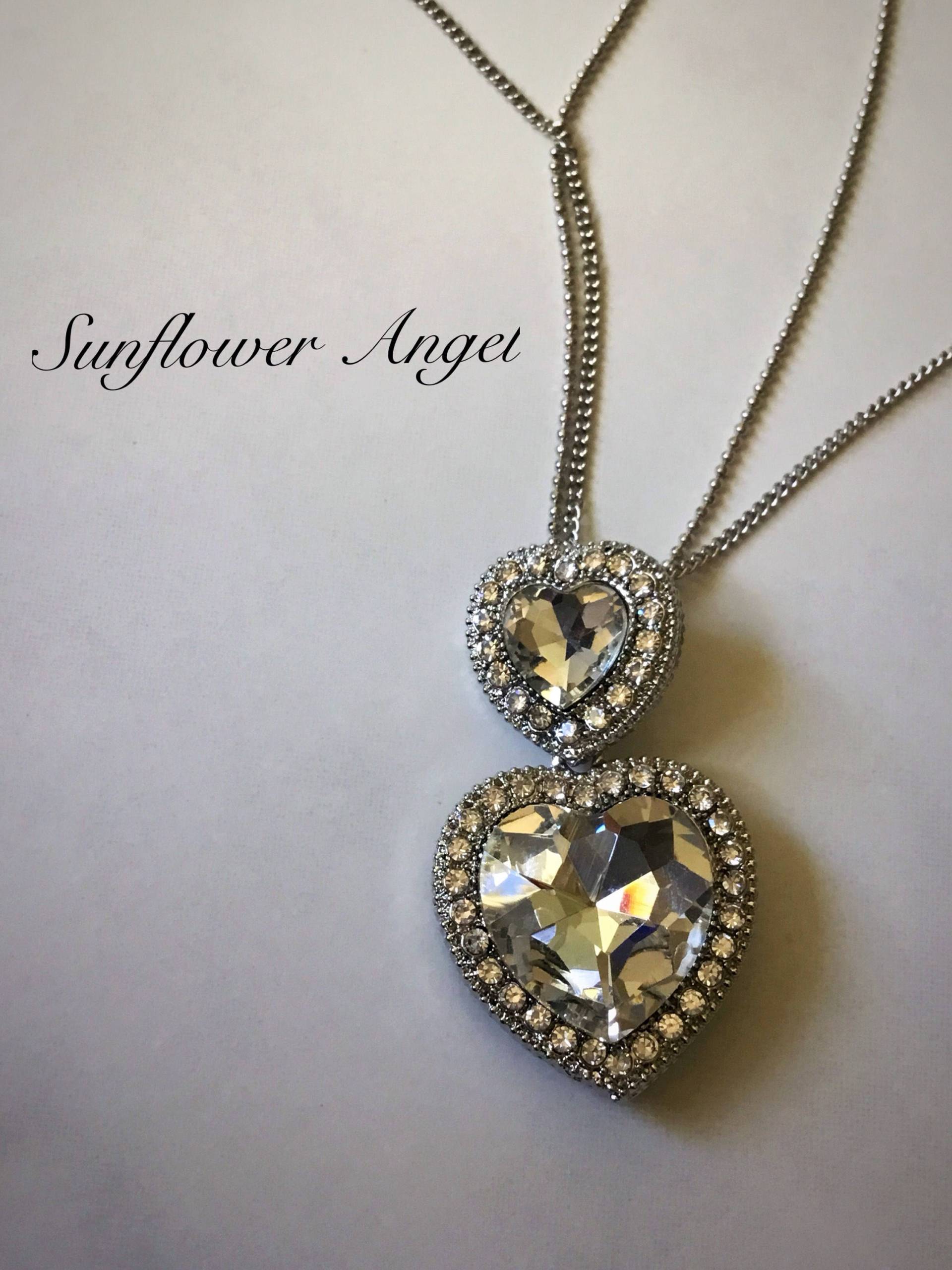 Atemberaubende Silber Und Diamante Herz Halskette Ohrring Set, Perfekt Für Eine Hochzeit Atemberaubende Silber Und Diamante Herz Halskette Ohrring Set, Perfekt Für Eine Hochzeit von SunflowerAngelUK