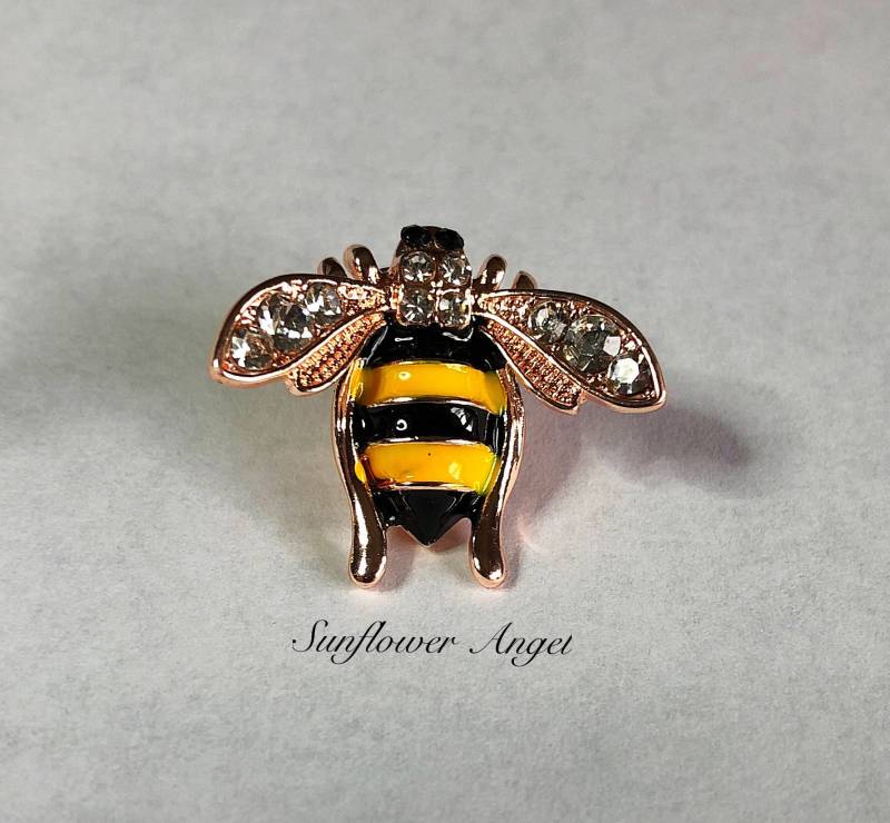 Bienen-Pin, Verziert Mit Emaille Und Strass, Squeeze-Pin-Verschluss Bienen-Pin, Verziert Mit Emaille Und Strass, Squeeze-Pin-Verschluss von SunflowerAngelUK