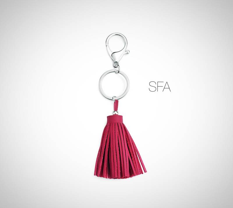 Chunky Mini Aus Wildleder Und Leder, Quaste Schlüsselanhänger, Handtaschenanhänger. in 2 Farben, Cerise Oder Petrol Chunky Mini Aus Wildleder Und Leder, Quaste Schlüsselanhänger, Handtaschenanhänger. in 2 Farben, Cerise Oder Petrol von SunflowerAngelUK