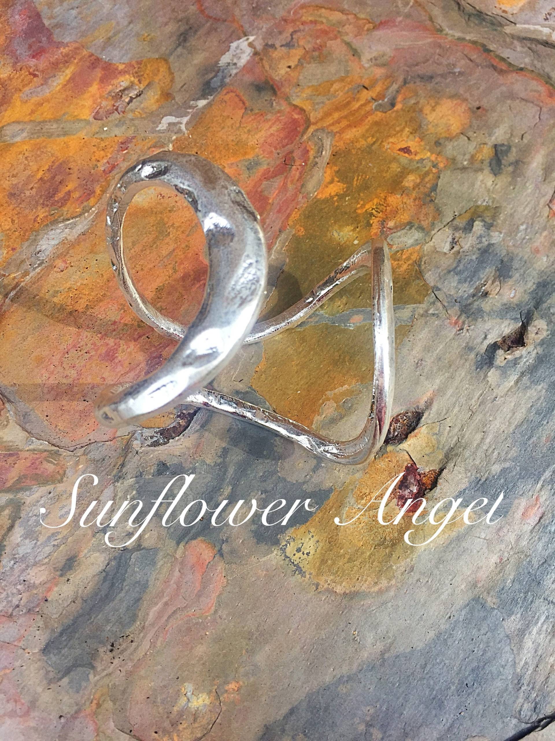 Infinity Armreif Oder Armspange in Antik Gold Silber, Matt Und Mit Schmal Zu Breit, Gold, Doppelt Breit Auf Dem Silber Infinity Armreif Oder Armspange in Antik Gold Silber, Matt Und Mit Schmal Zu Breit, Gold, Doppelt Breit Auf Dem Silber von SunflowerAngelUK