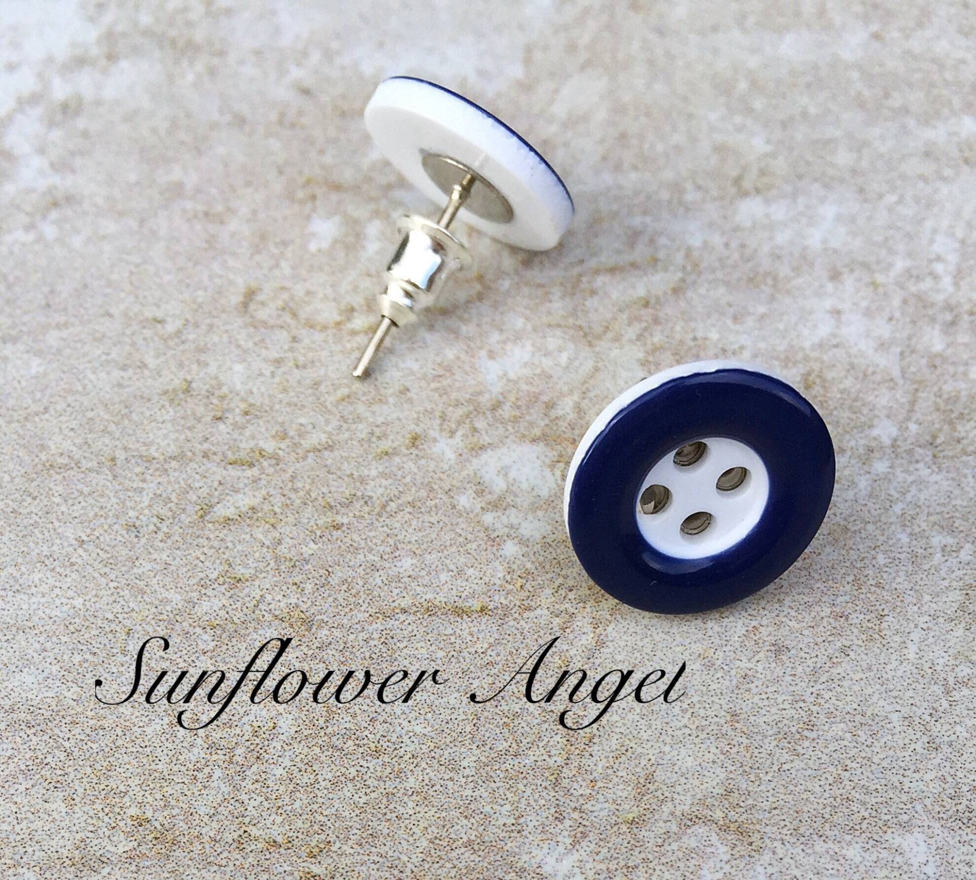 Ohrringe, Maritime Blau-Weiße Kleine Acrylohrstecker Ohrringe, Maritime Blau-Weiße Kleine Acrylohrstecker von SunflowerAngelUK