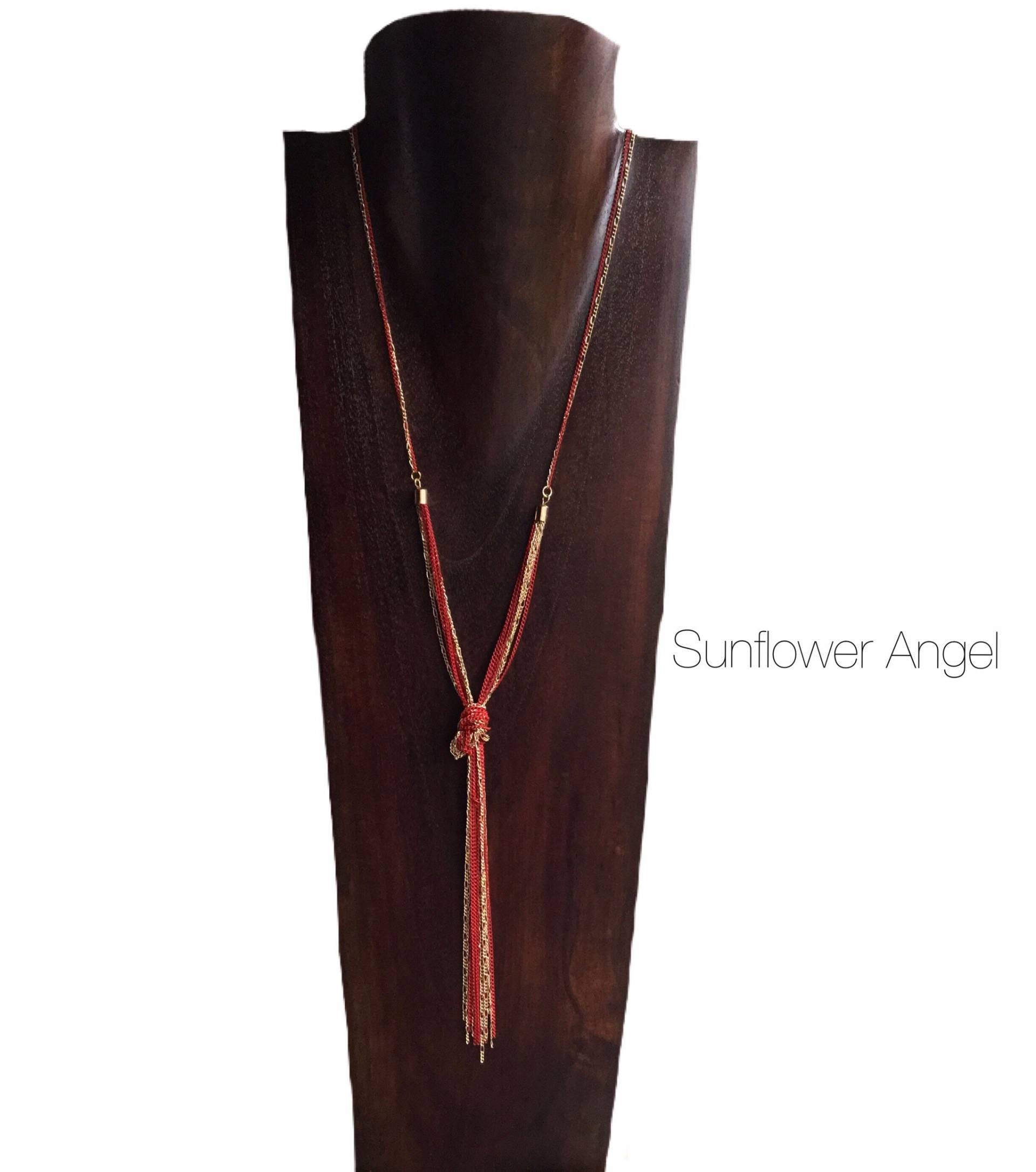 Rot-Goldene Knoten - Und Quastenkette, Mit Karabinerverschluss Rot-Goldene Knoten - Und Quastenkette, Mit Karabinerverschluss von SunflowerAngelUK