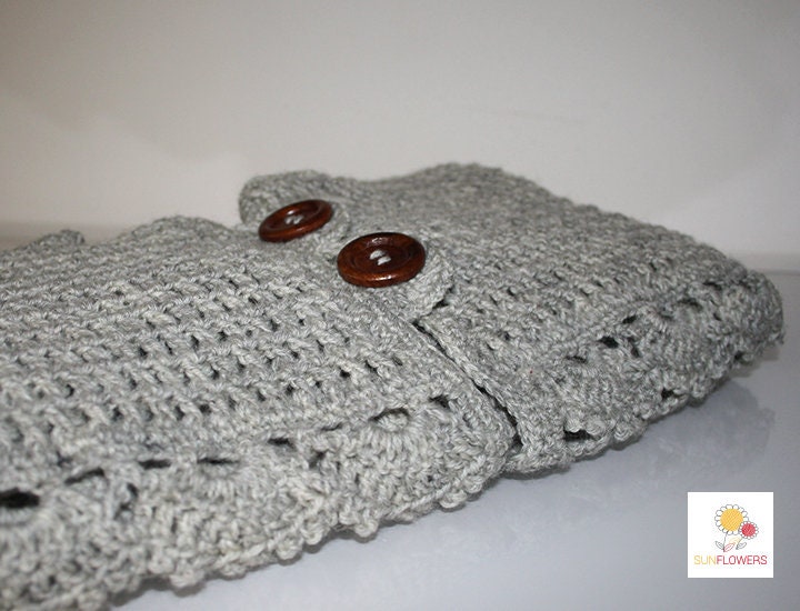 Perle Grau Baby Strickjacke in Weichen Babywolle, Geschenkidee von SunflowersCrochet